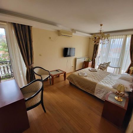 Sunny Hill Apartments & Aqua Park Vrnjačka Banja Kültér fotó
