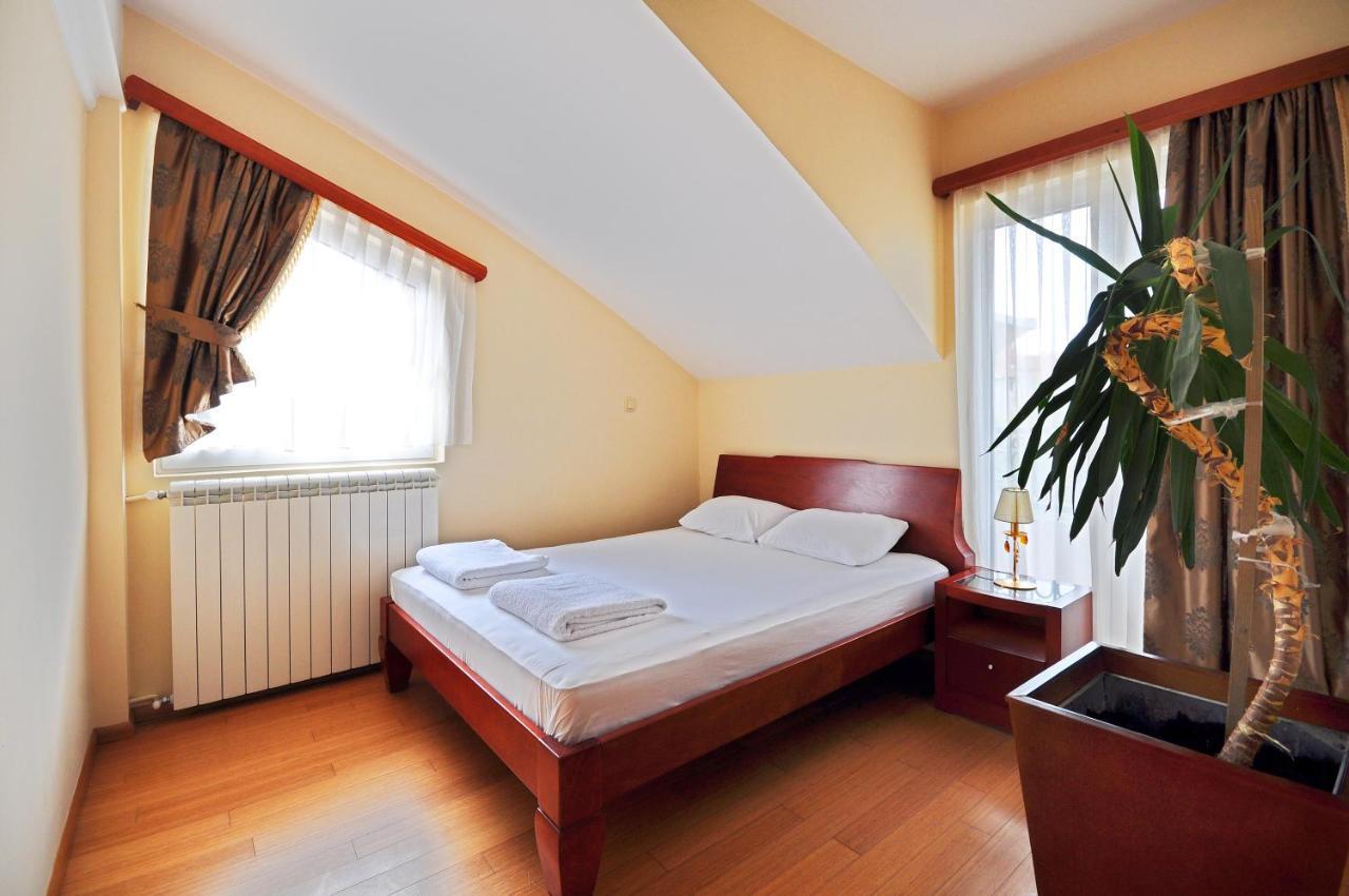 Sunny Hill Apartments & Aqua Park Vrnjačka Banja Kültér fotó
