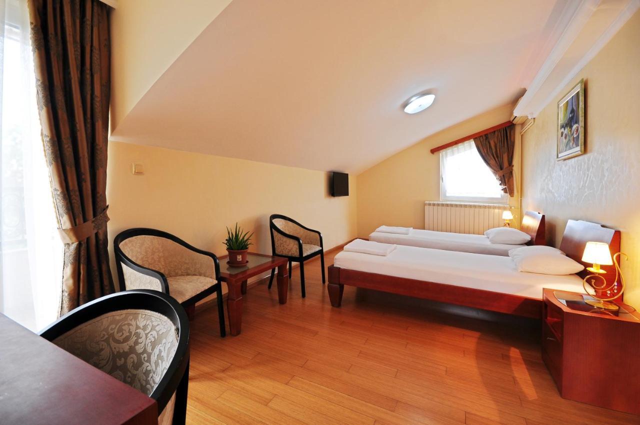Sunny Hill Apartments & Aqua Park Vrnjačka Banja Kültér fotó
