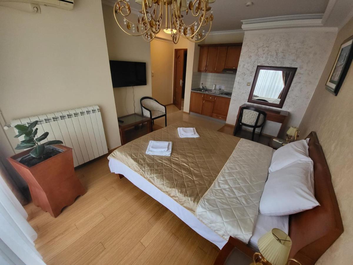 Sunny Hill Apartments & Aqua Park Vrnjačka Banja Kültér fotó