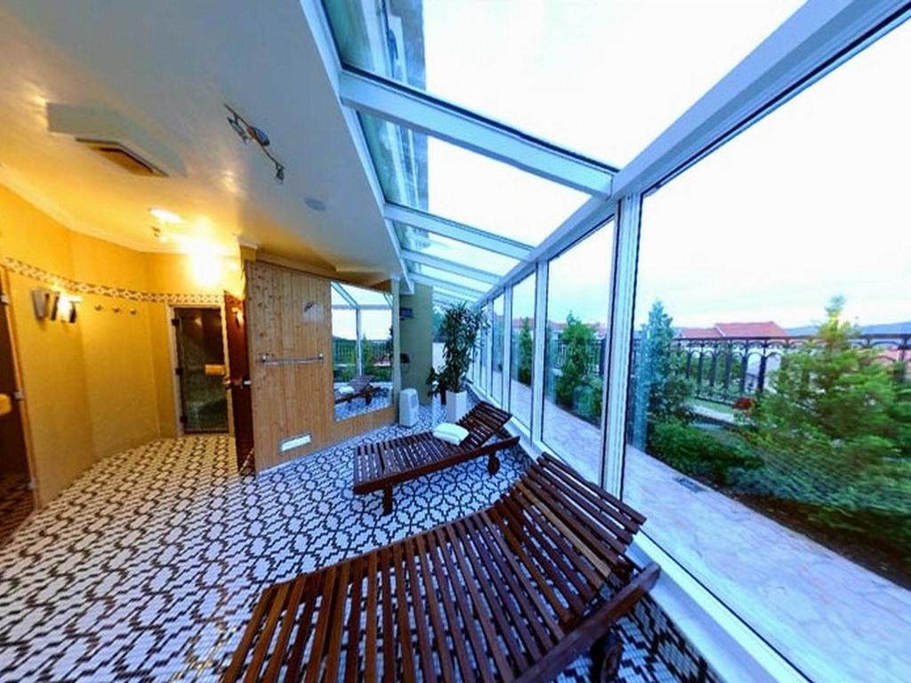 Sunny Hill Apartments & Aqua Park Vrnjačka Banja Kültér fotó